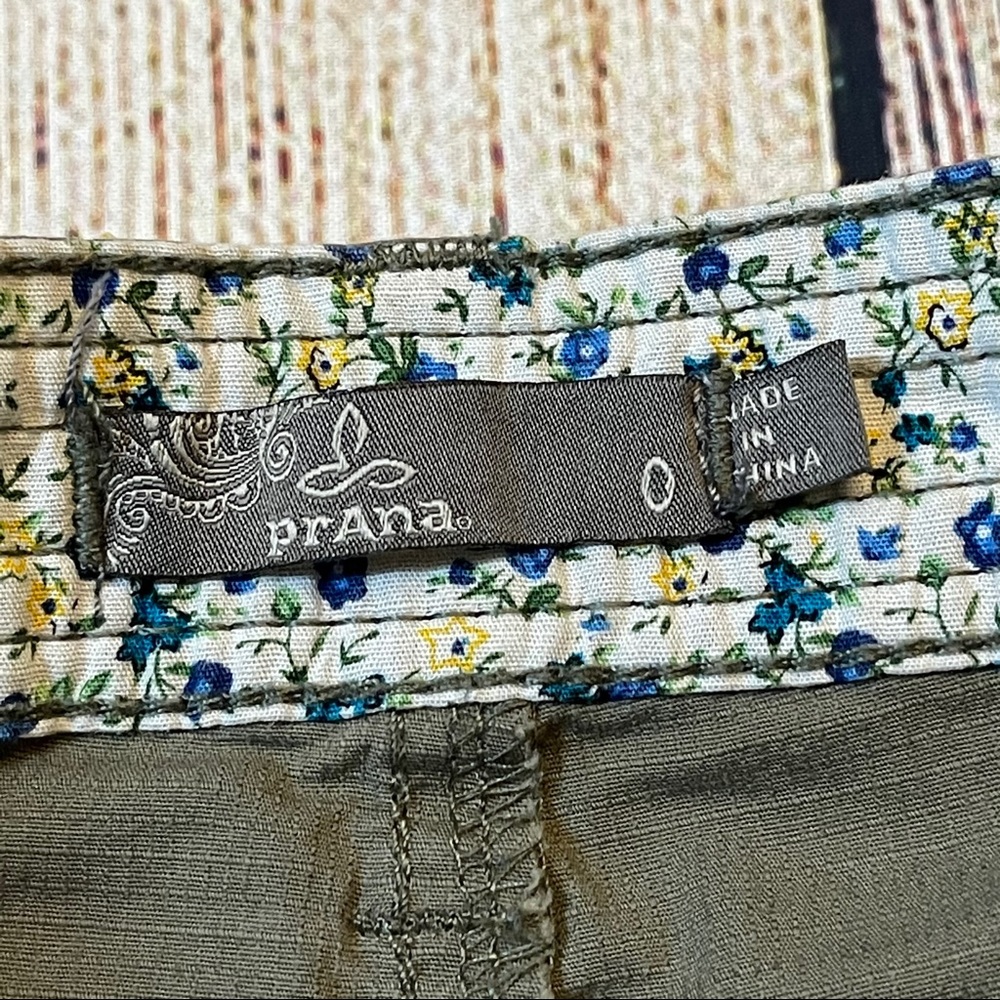 PrAna Casual Shorts Olive Green Size 0 - Picture 3 of 5